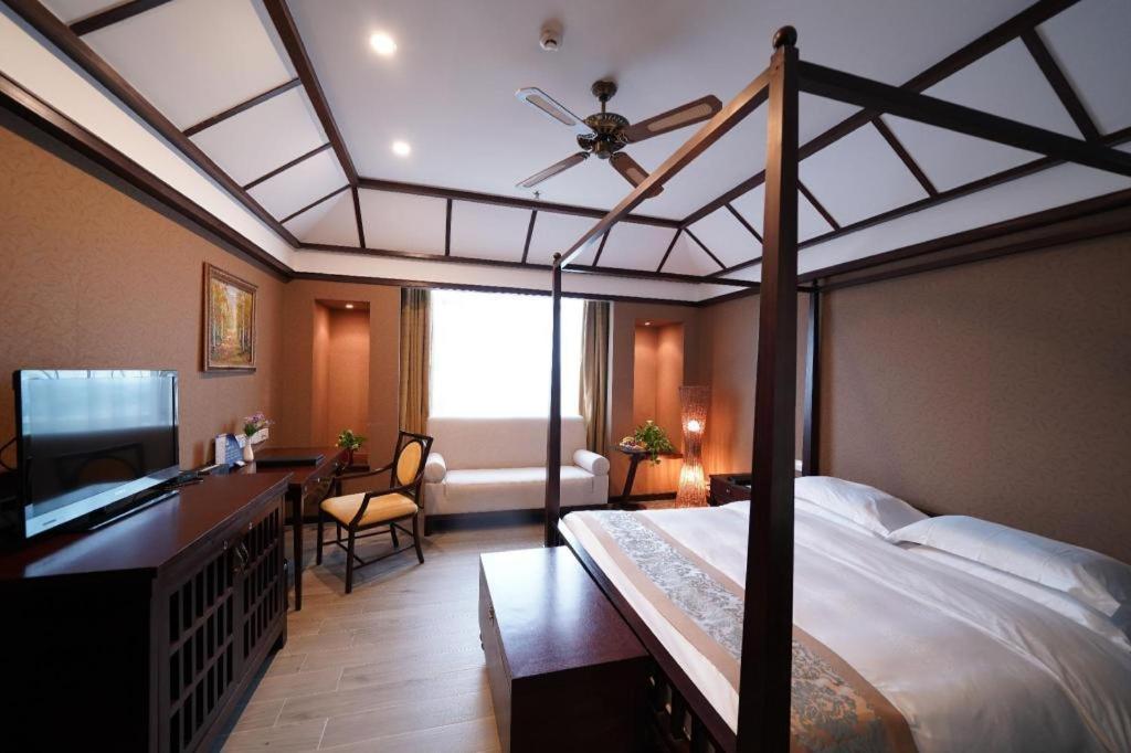 Hua Xia Pearl Hotel Foshan Esterno foto