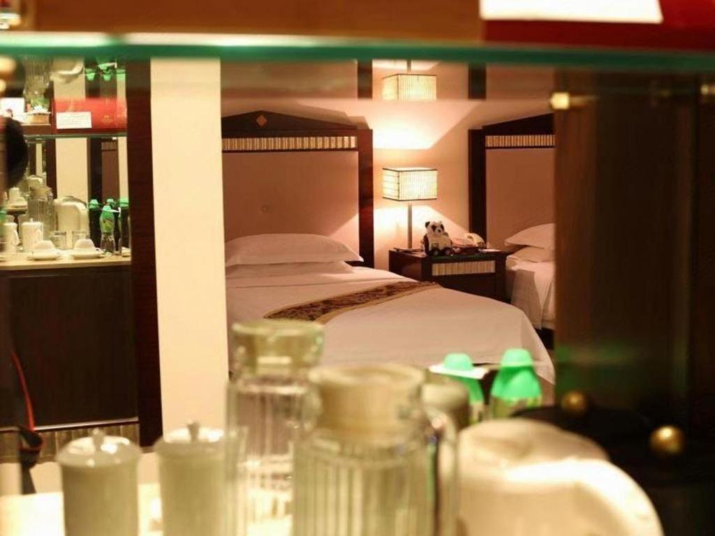 Hua Xia Pearl Hotel Foshan Esterno foto