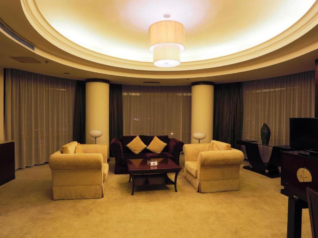 Hua Xia Pearl Hotel Foshan Esterno foto