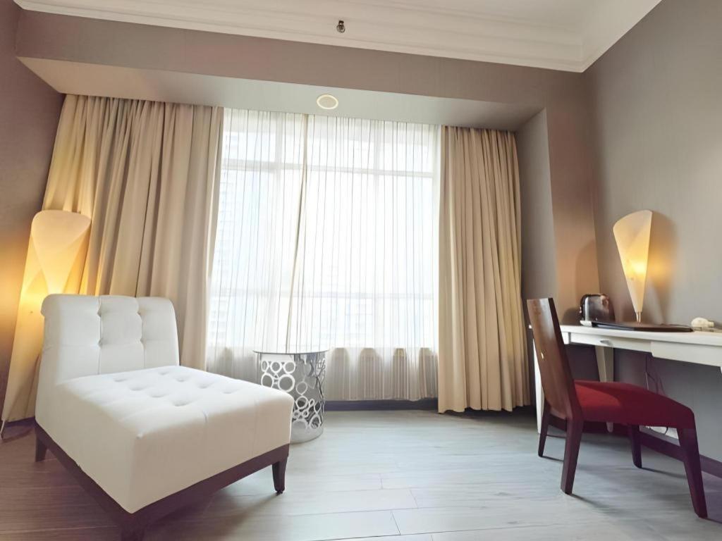 Hua Xia Pearl Hotel Foshan Esterno foto