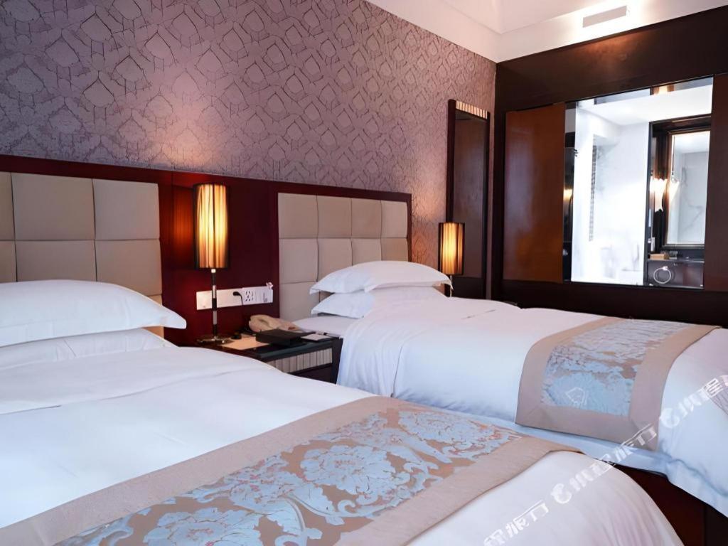 Hua Xia Pearl Hotel Foshan Esterno foto