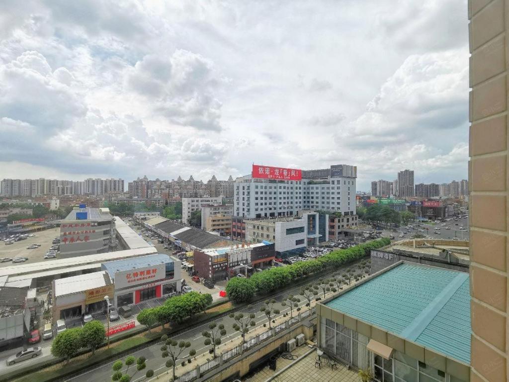 Hua Xia Pearl Hotel Foshan Esterno foto