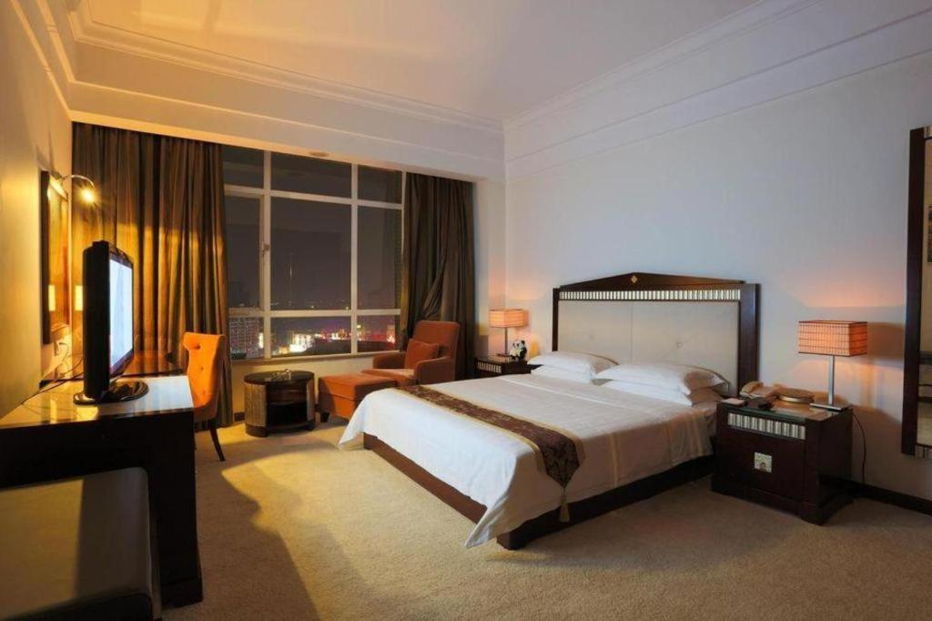Hua Xia Pearl Hotel Foshan Esterno foto