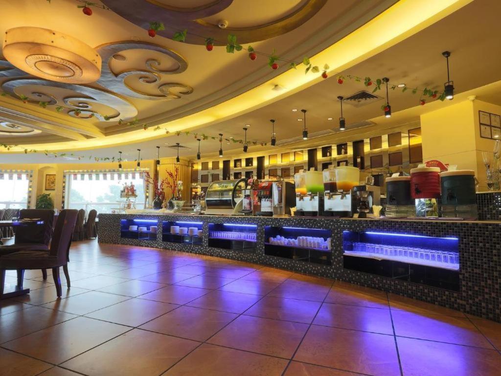 Hua Xia Pearl Hotel Foshan Esterno foto