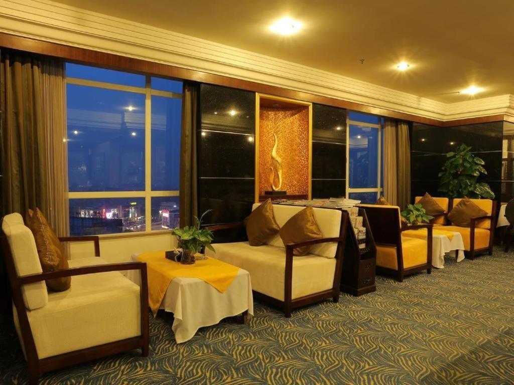 Hua Xia Pearl Hotel Foshan Esterno foto