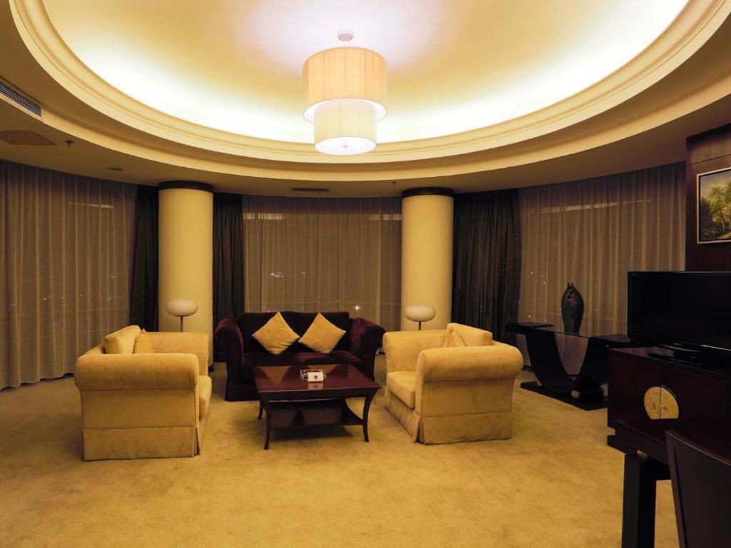 Hua Xia Pearl Hotel Foshan Esterno foto