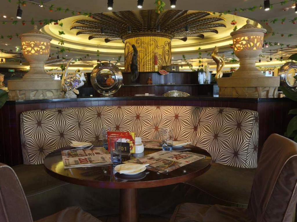 Hua Xia Pearl Hotel Foshan Esterno foto